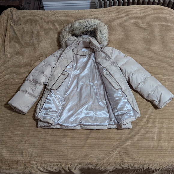 Chic Cream Calvin Klein Down Puffer Jacket with Faux Fur Hood - Picture 6 of 6